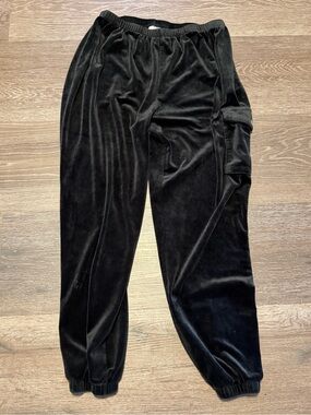 No Boundaries Black and White Clothing Care/Size Label